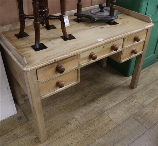 A Victorian stripped pine dressing table, W.122cm